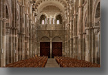 De basiliek van V�zelay in Bourgondi� (1185) staat op de werelderfgoedlijst van de Unesco.