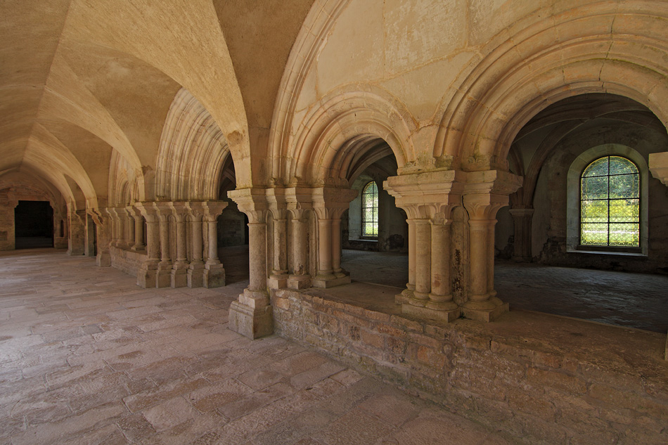 Kloostergang met aangrenzend de kapittelzaal
