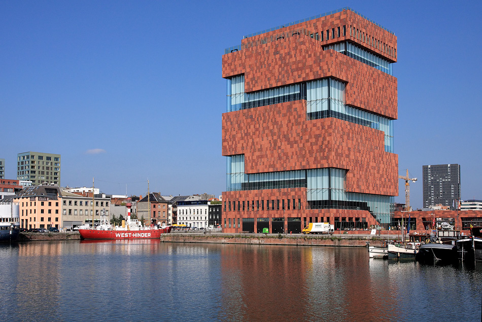 Museum aan de Stroom (Mas) in Antwerpen. Architecten: Neutelings en Riedijk