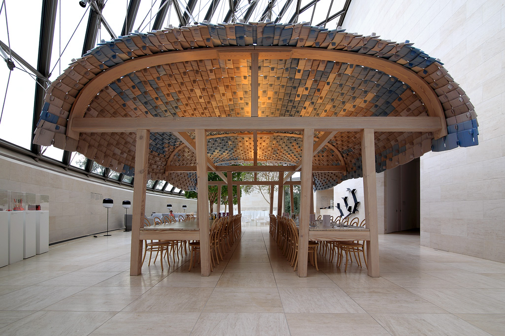 Reataurant in Museum Mudam, museum voor moderne kunst in Luxemburg. Architect Leoh Ming Pei die ook de Piramide van het Louvre in Parijs ontwierp.