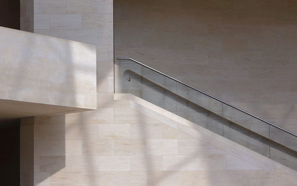 Museum Mudam, museum voor moderne kunst in Luxemburg. Architect Leoh Ming Pei die ook de Piramide van het Louvre in Parijs ontwierp.