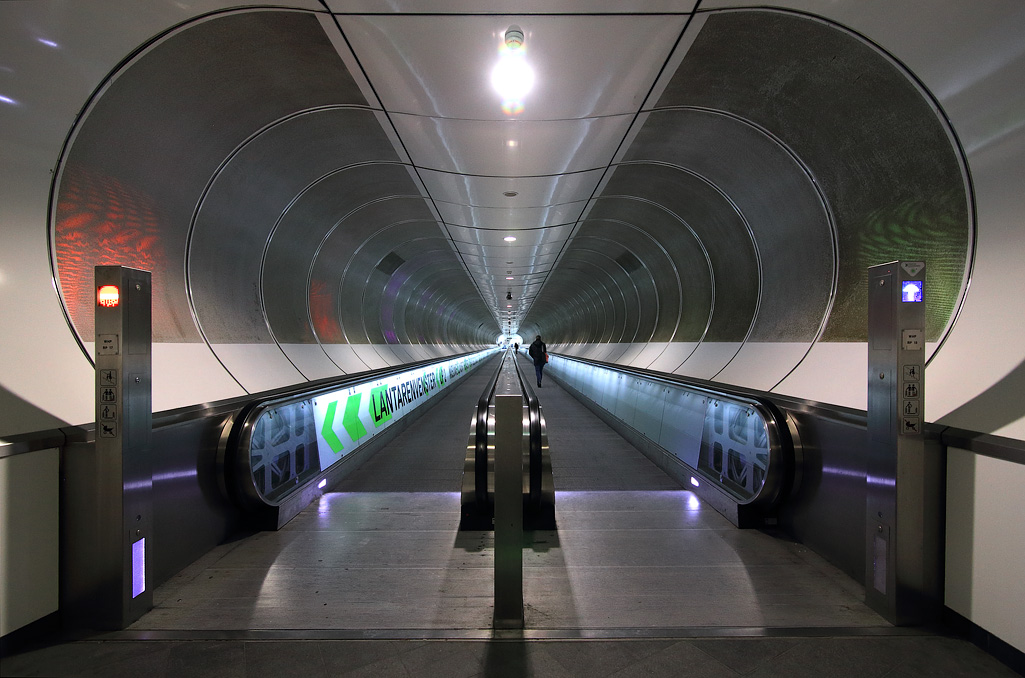 Metro Wilhelminaplein Rotterdam