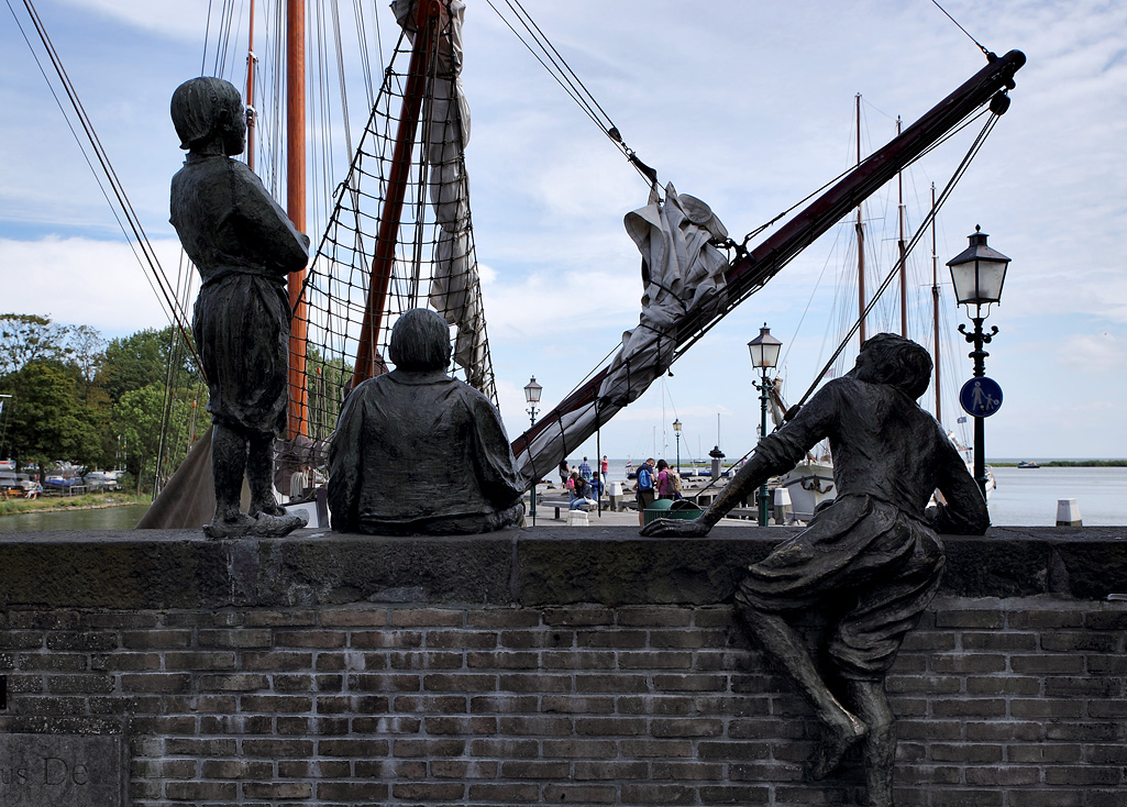 Hoorn; dit zijn de Scheepsjongens van Bontekoe uit het gelijknamige jeugdboek van Johan Fabricius, geschreven in 1924